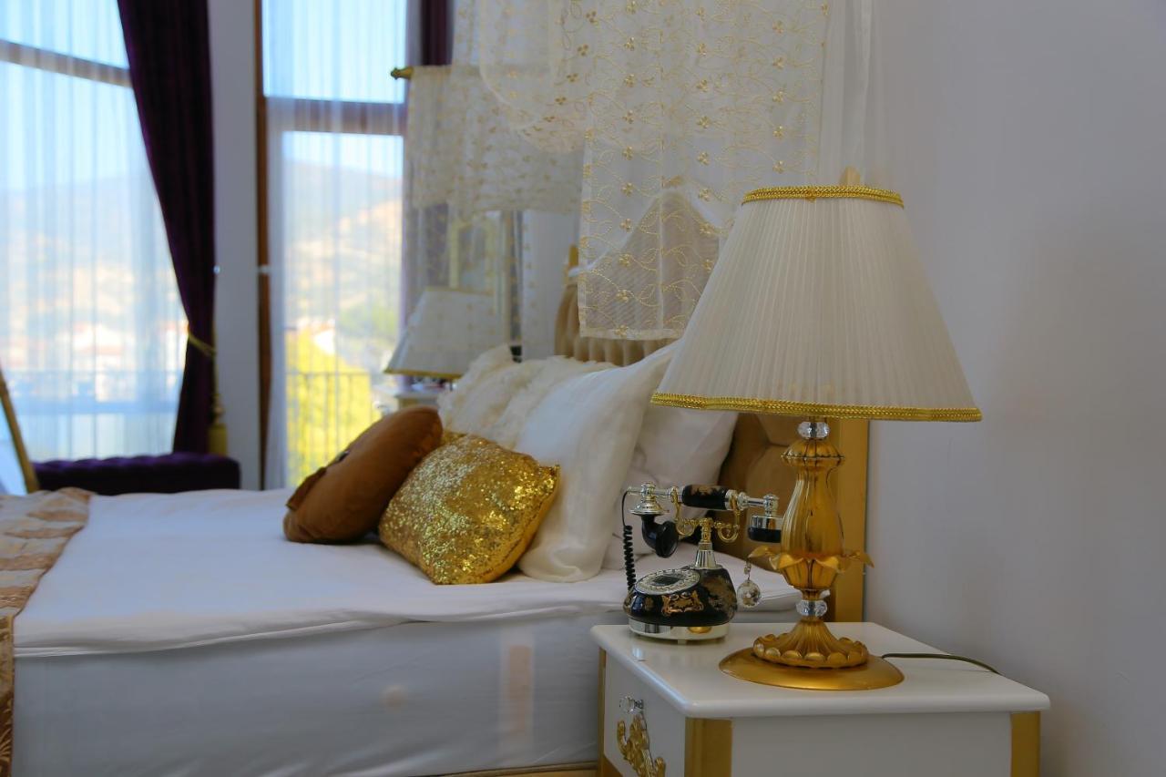 Huri & Nuri Hotel (Adults Only) Foca Exterior photo